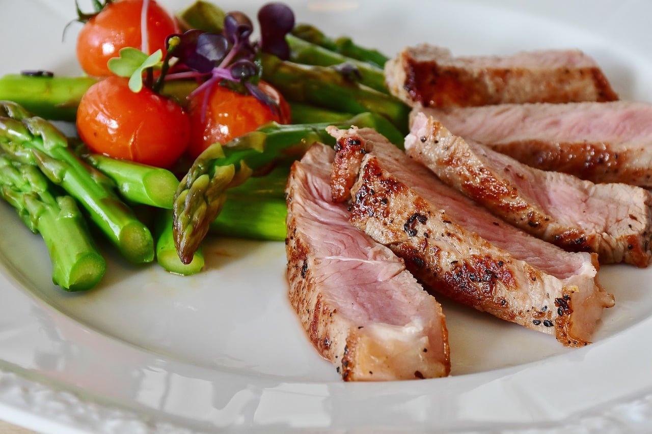 asparagus steak veal steak veal 2169305